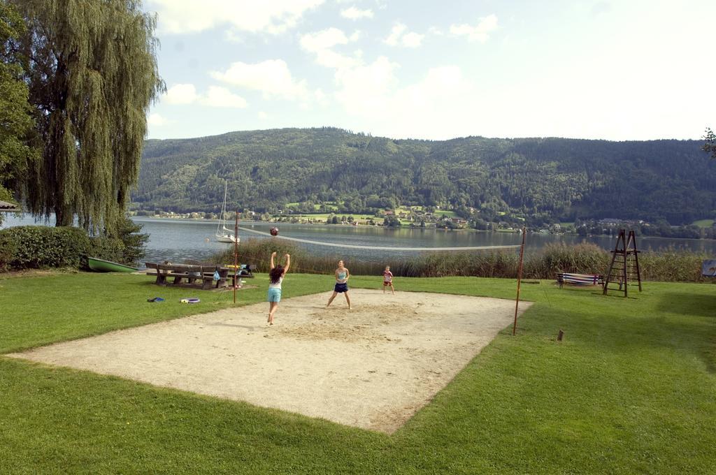 Hotel Gasthof Nindler à Steindorf am Ossiacher See Extérieur photo