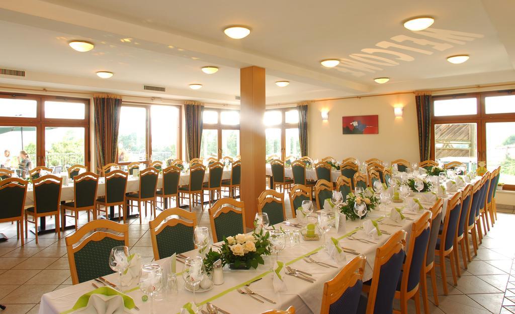 Hotel Gasthof Nindler à Steindorf am Ossiacher See Extérieur photo